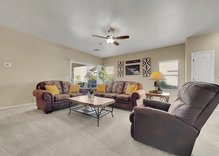 120th Holiday home Avondale